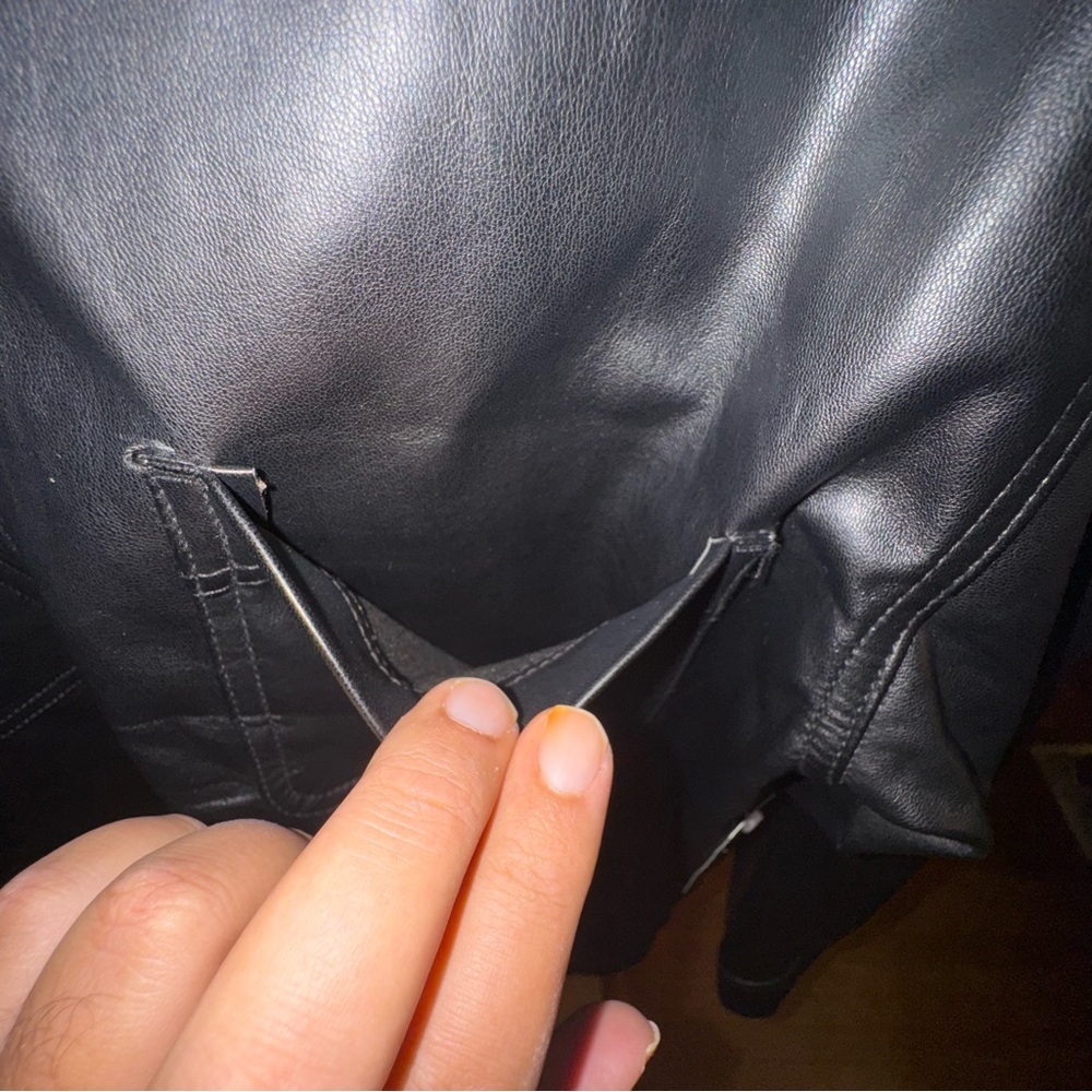 No Boundaries Women's XS Black Faux Leather Button-Up Shacket Jacket TopCollard - Picture 4 of 14
